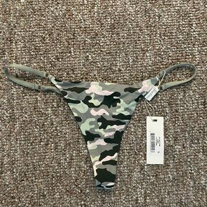 Frankies bikini thong bottom size L